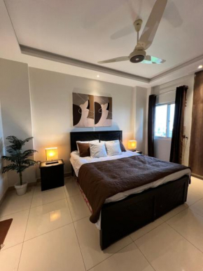 Modern 2 Bedroom Apartment with GYM&POOL